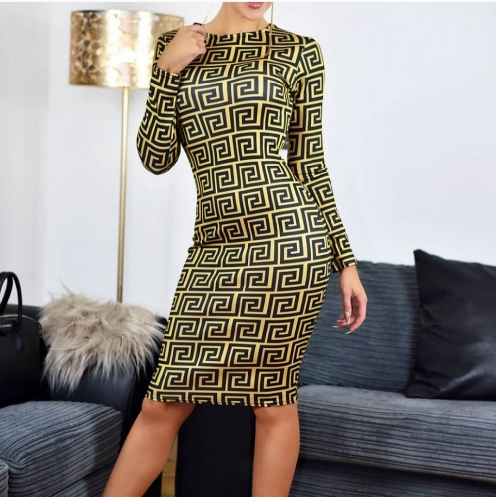 Sale🎉Scuba Bodycon Dress - Picture 3 of 4